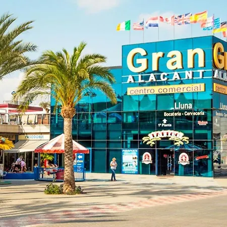 Nuestra Casa En *